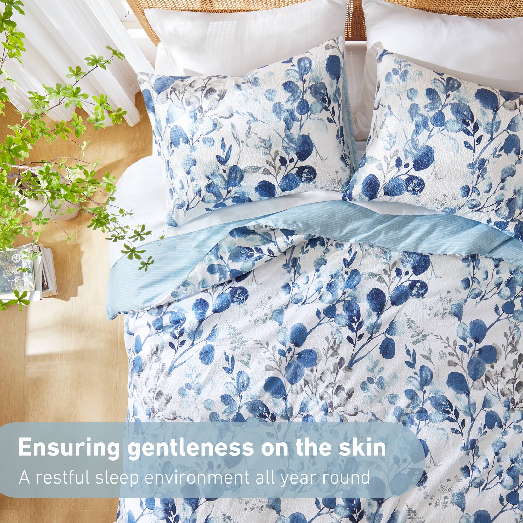 Regency Heights Full/Queen Comforter Sets, Reversible Seersucker Floral Bedding Sets, 3 Piece Lightweight Navy/Blue Botanical Flowers Comforter Bed Set with Pillow Shams