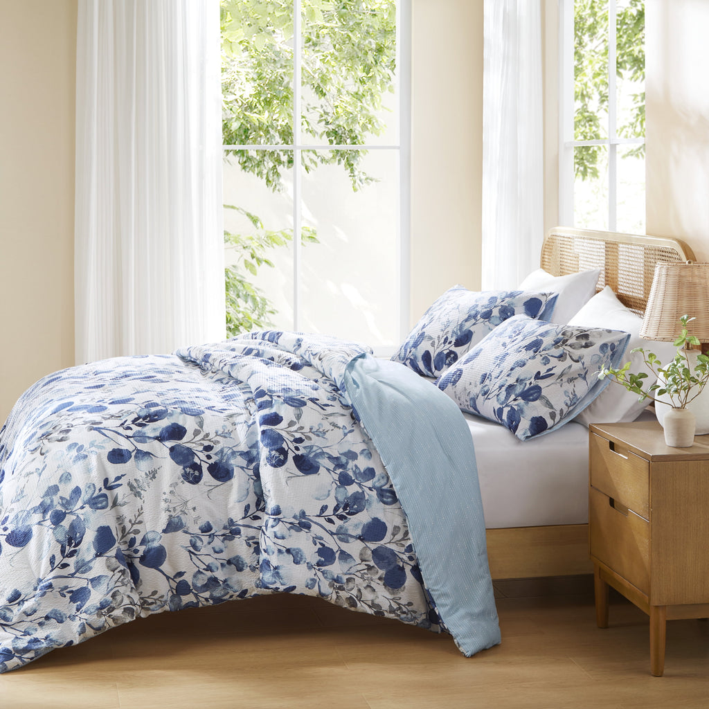 Regency Heights Full/Queen Comforter Sets, Reversible Seersucker Floral Bedding Sets, 3 Piece Lightweight Navy/Blue Botanical Flowers Comforter Bed Set with Pillow Shams